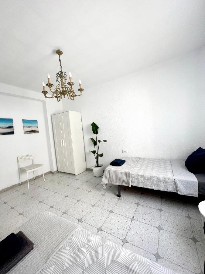 Holiday&Vacations Apartment On The Beach Valencia Exterior foto